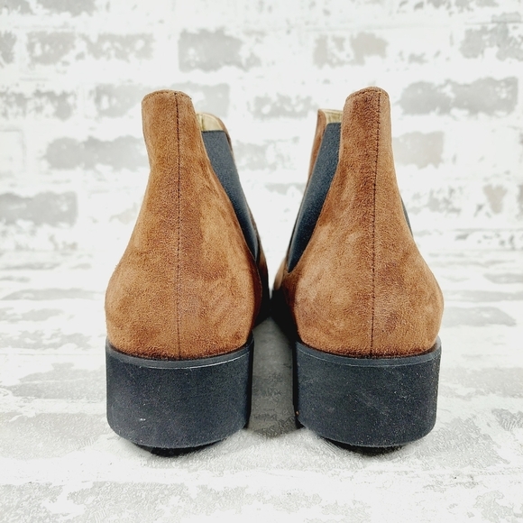 New Amalfi by Rangoni Suede Almond Toe Brown Chelsea Boots i403 - Picture 6 of 11